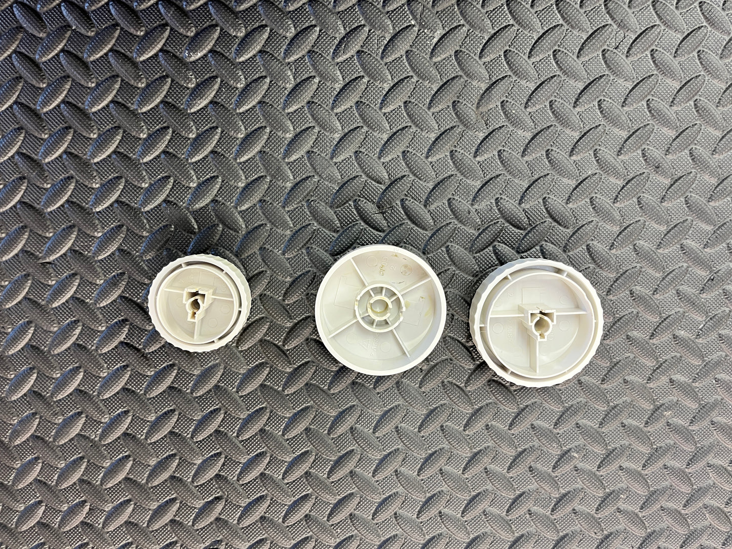 Singer 44S Heavy Duty