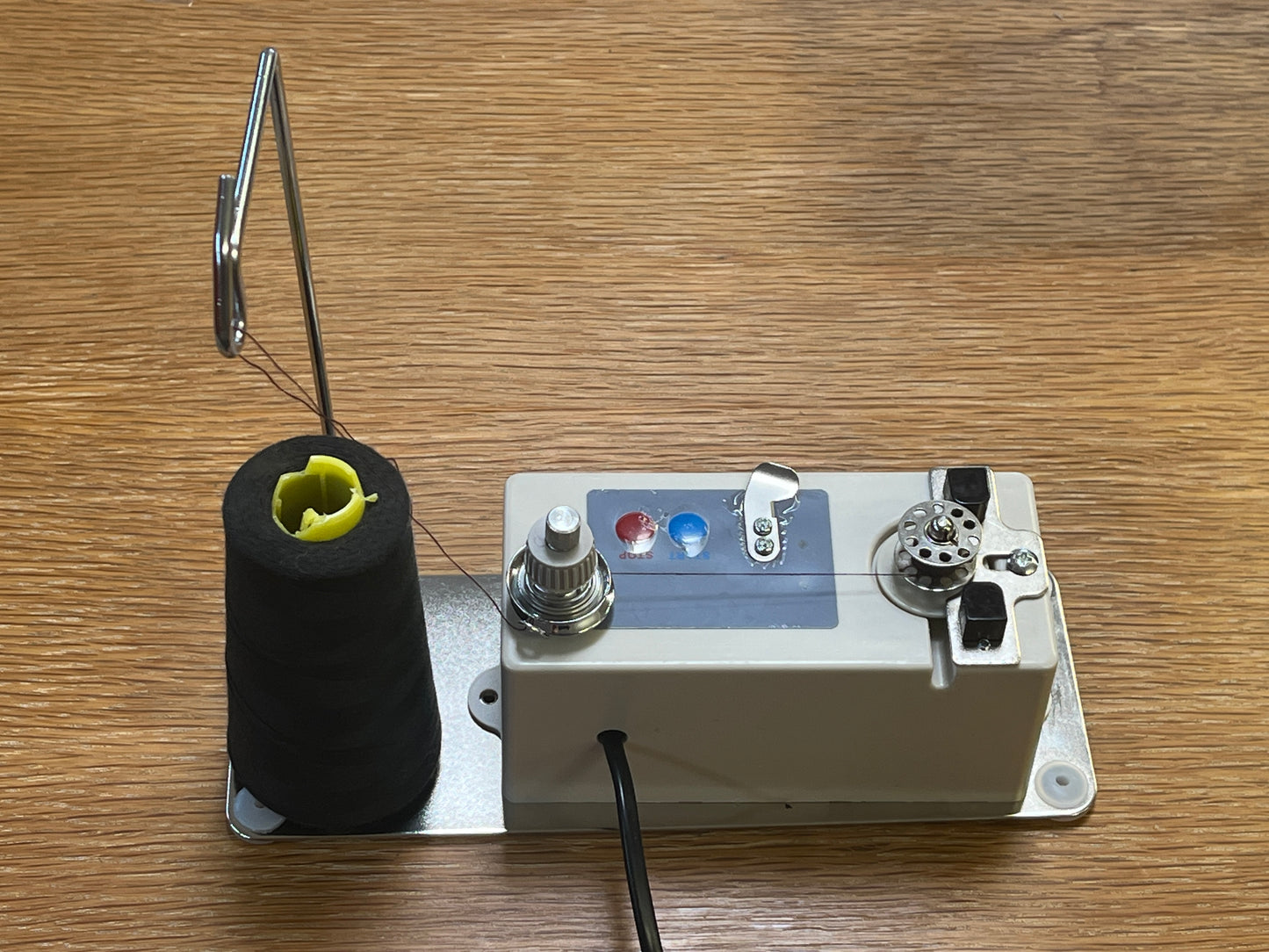RXQ-01 Electric Bobbin Winder